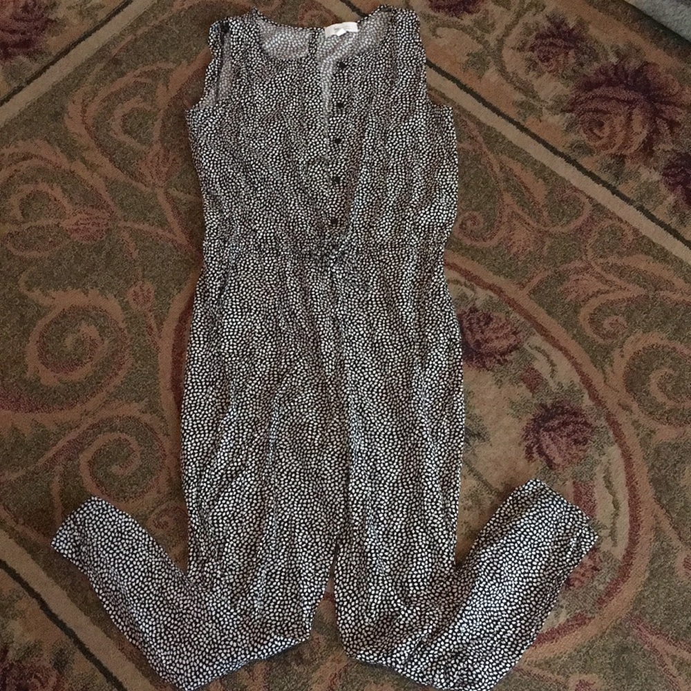 Vince Camuto Black and White Jumpsuit size Medium